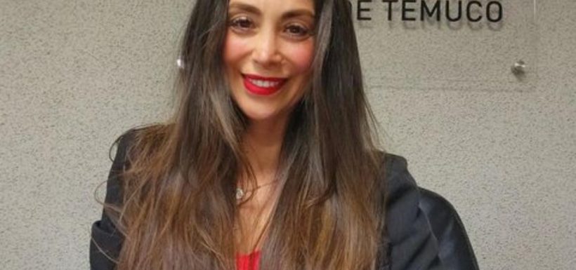 Yamna Lobos