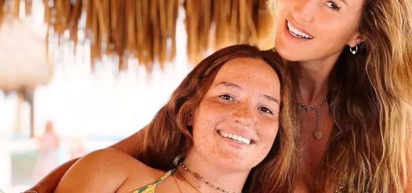 Angélica Castro, Laura de la Fuente