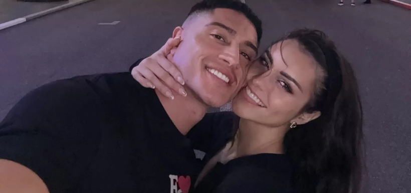 Emilia Dides, Sammis Reyes