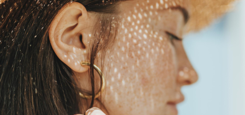 Otoño y cuidado de la piel: por qué este es el mejor momento para tratar manchas y enrojecimiento