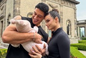 Emilia Dides, Sammis Reyes